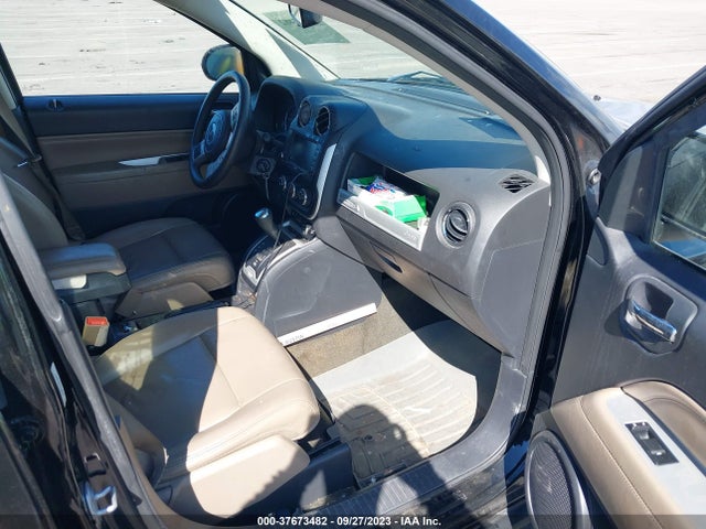 1C4NJDEB8GD795189 Jeep Compass High Altitude Edition