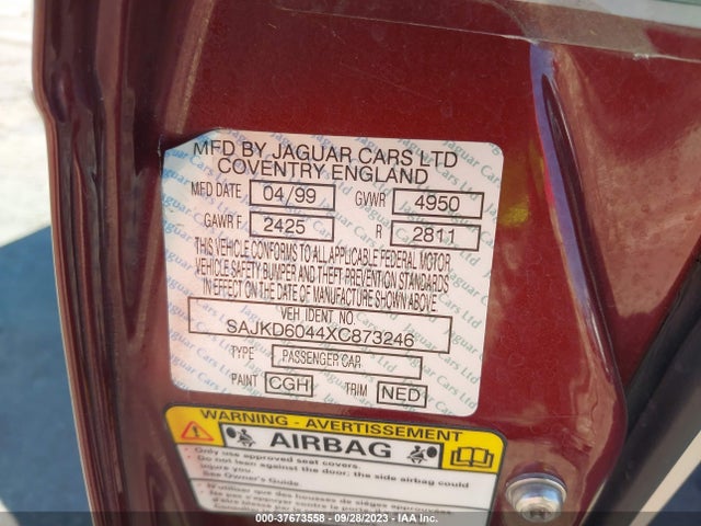 1999 JAGUAR XJ SAJKD6044XC873246 Photo 8