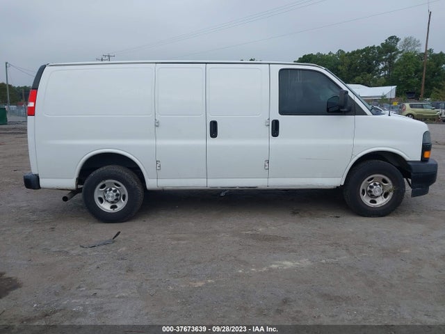 Chevrolet EXPRESS CARGO VAN 2019 1GCWGAFP8K1245156 Image 13
