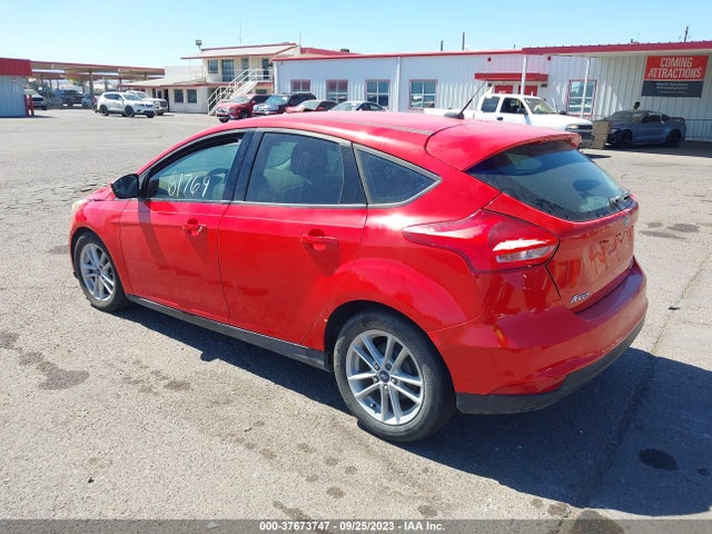 Ford FOCUS SE 2015 1FADP3K29FL232154 Image 3
