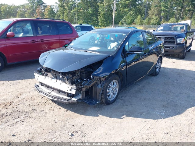 Toyota Prius Four 2016 JTDKARFU3G3025987 Image 2
