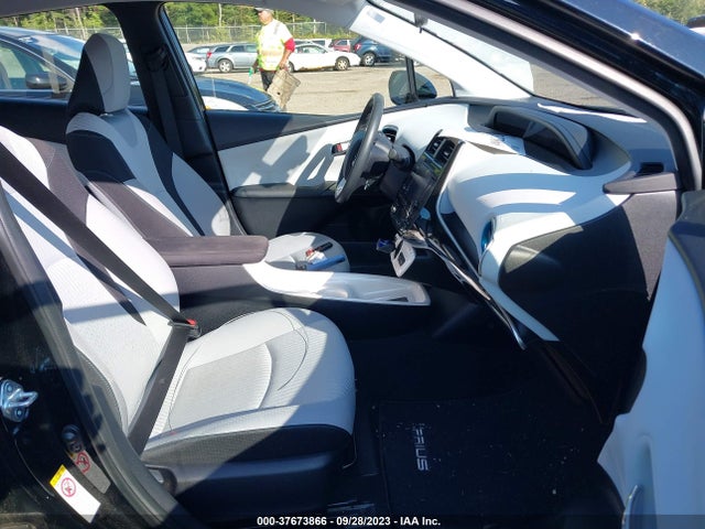 Toyota Prius Four 2016 JTDKARFU3G3025987 Image 5