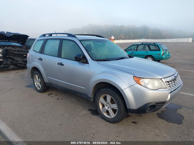 2013 SUBARU FORESTER 2.5X VIN: JF2SHABC1DH428084