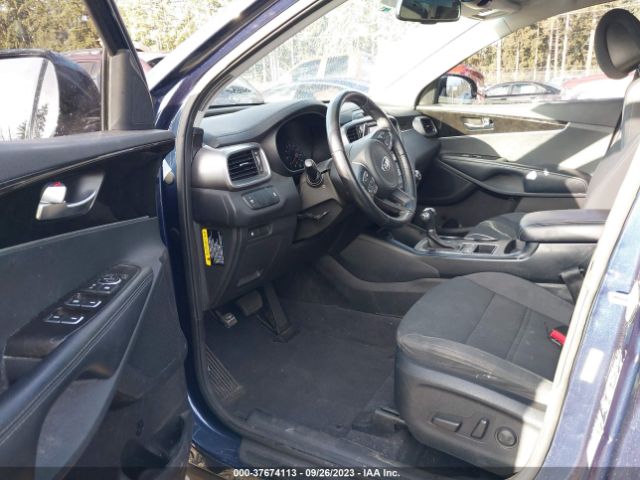 5XYPGDA32GG021981 KIA SORENTO LX