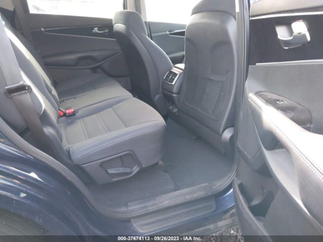 5XYPGDA32GG021981 KIA SORENTO LX