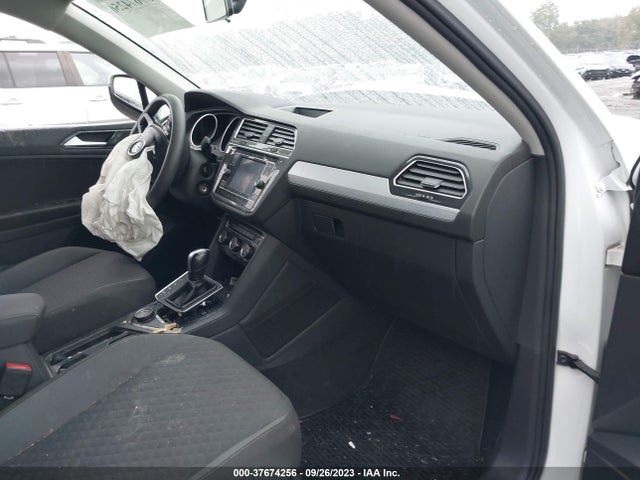 3VV0B7AX8JM107697 Volkswagen Tiguan 2.0t S