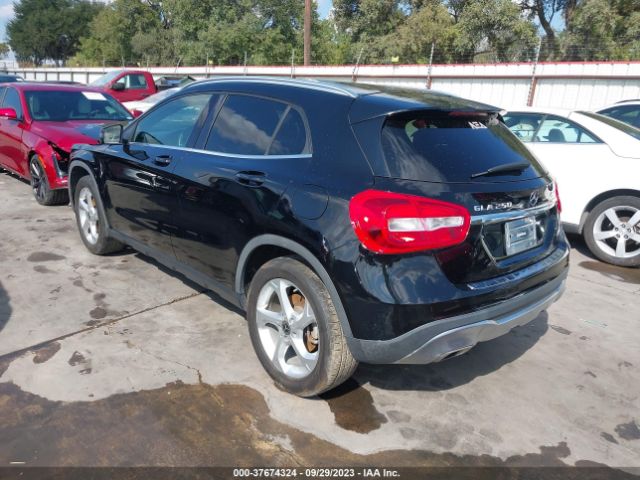 2020 MERCEDES-BENZ GLA WDCTG4GB3LJ665703 Photo 2