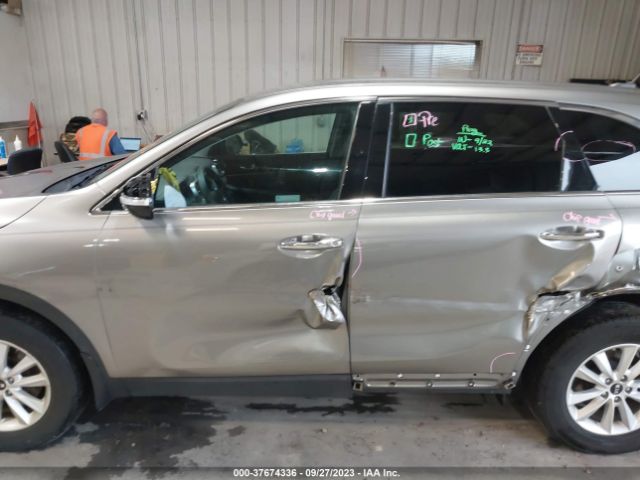 5XYPG4A36KG550780 KIA SORENTO LX