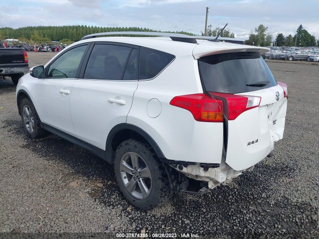 Toyota Rav4 Xle 2015 JTMRFREV0FD110644 Image 3