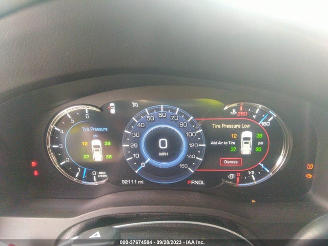 1GYS3BKJ3HR223555 Cadillac Escalade Luxury