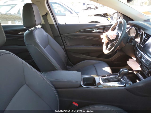 2018 BUICK REGAL SPORTBACK ESSENCE VIN: W04GP6SX1J1122198