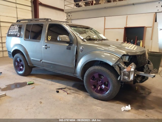 2005 NISSAN PATHFINDER SE VIN: 5N1AR18W15C760111