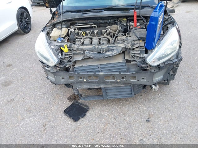 1FADP3F24FL340577 Ford FOCUS SE