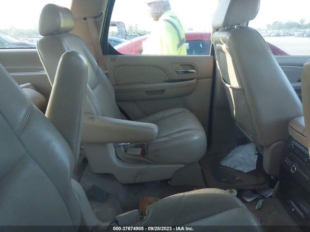 2009 CADILLAC ESCALADE VIN: 1GYFC232X9R111118