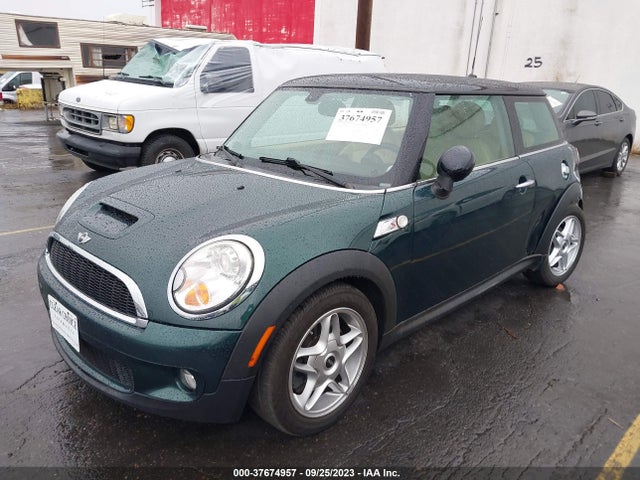 2010 MINI COOPER S WMWMF7C56ATZ71694 Photo 1