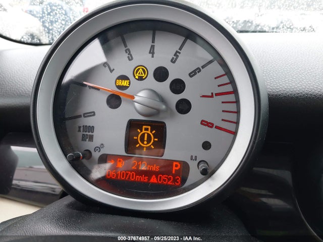 2010 MINI COOPER S WMWMF7C56ATZ71694 Photo 6