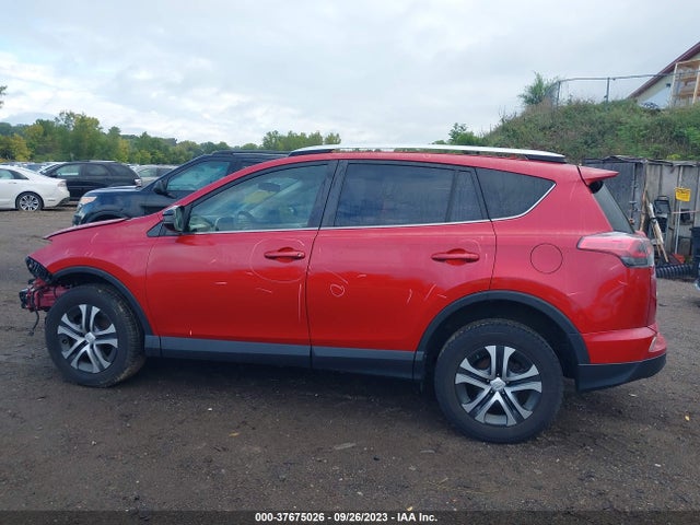Toyota RAV4 LE 2016 JTMBFREV8GJ055235 Image 13