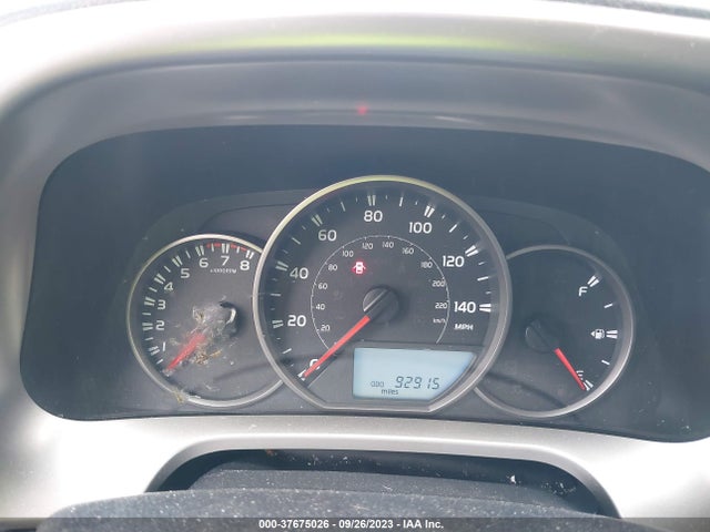 Toyota RAV4 LE 2016 JTMBFREV8GJ055235 Image 7