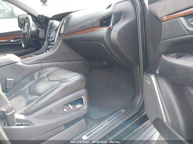 1GYS4HKJ3HR149070 Cadillac Escalade Esv Luxury