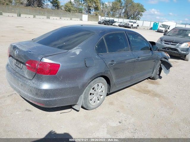 3VW2K7AJ6EM306401 Volkswagen Jetta Sedan S