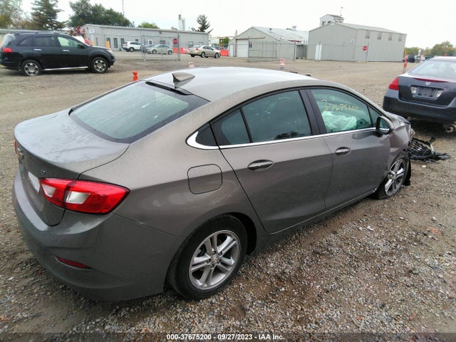 Chevrolet CRUZE LT 2018 1G1BE5SM6J7237990 Image 4