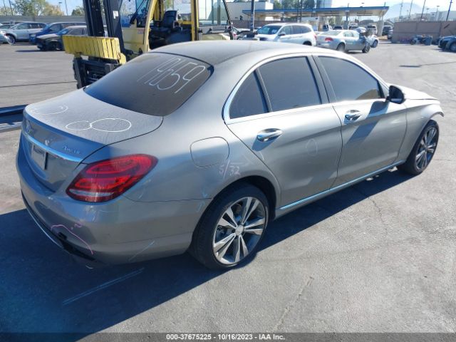 55SWF4KB8FU003106 Mercedes-Benz C-class C 300