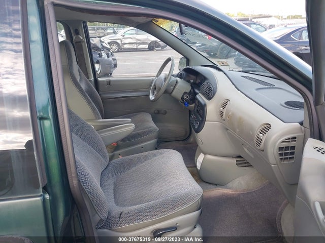 1996 DODGE CARAVAN VIN: 2B4FP2531TR822141