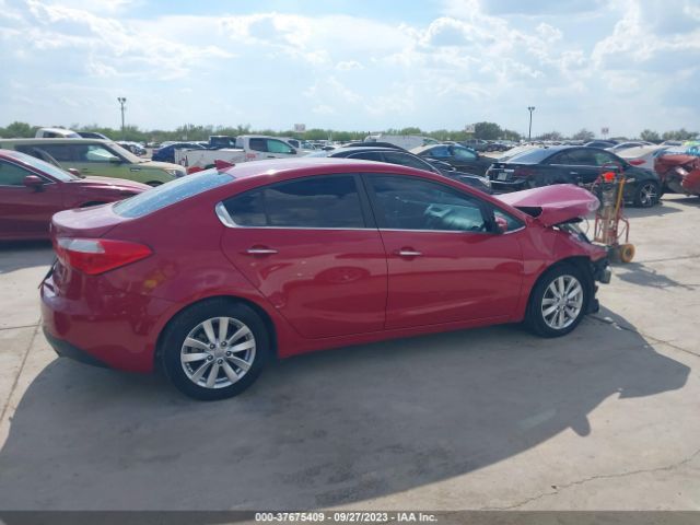 KNAFX4A8XF5320176 KIA FORTE EX