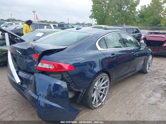 2010 JAGUAR XF SAJWA0GB3ALR52345 Photo 3