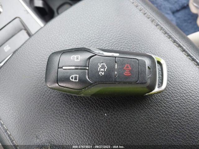 3FA6P0LU0HR301597 Ford Fusion Hybrid Se