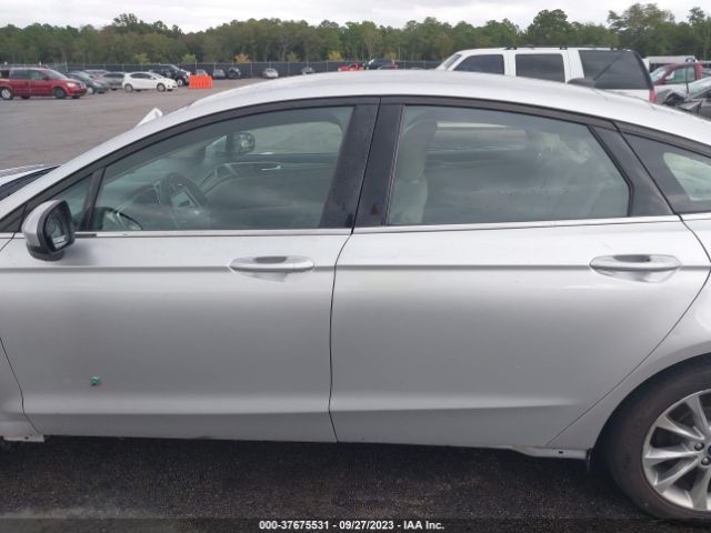 3FA6P0LU0HR301597 Ford Fusion Hybrid Se