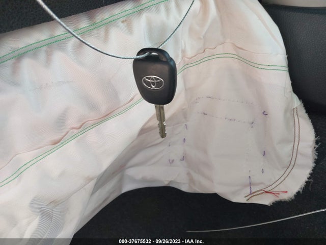 Toyota RAV4 LE 2016 2T3BFREV6GW433781 Image 11