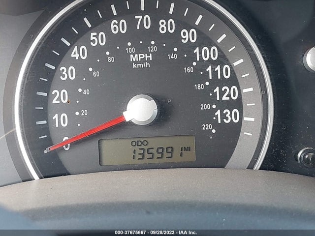 2009 KIA SEDONA LX VIN: KNDMB233996279505