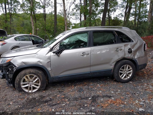 2014 KIA SORENTO LX VIN: 5XYKT4A74EG492603