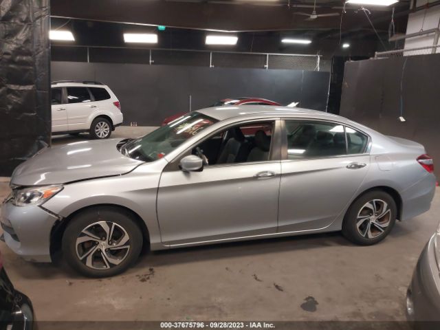 1HGCR2F36HA270020 Honda Accord Sedan Lx