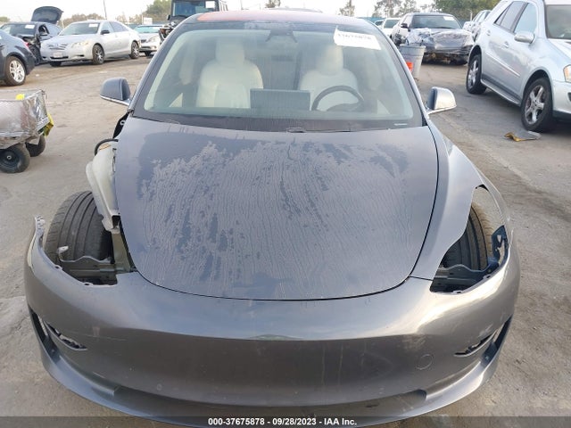 2018 Tesla 3, VIN: 5YJ3E1EB4JF074345