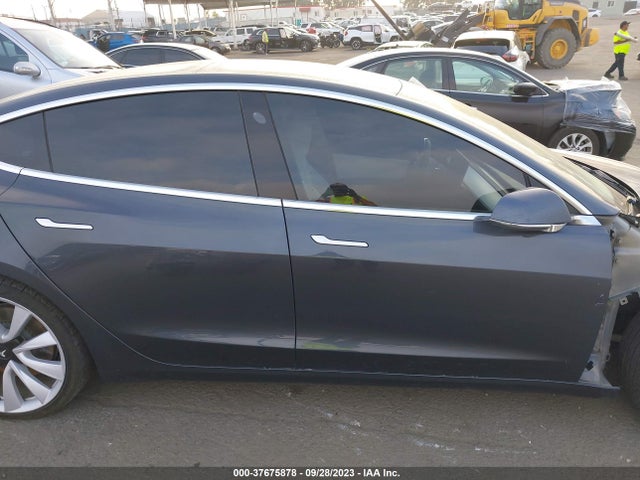 2018 Tesla 3, VIN: 5YJ3E1EB4JF074345