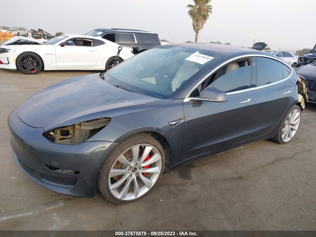 2018 Tesla 3, VIN: 5YJ3E1EB4JF074345