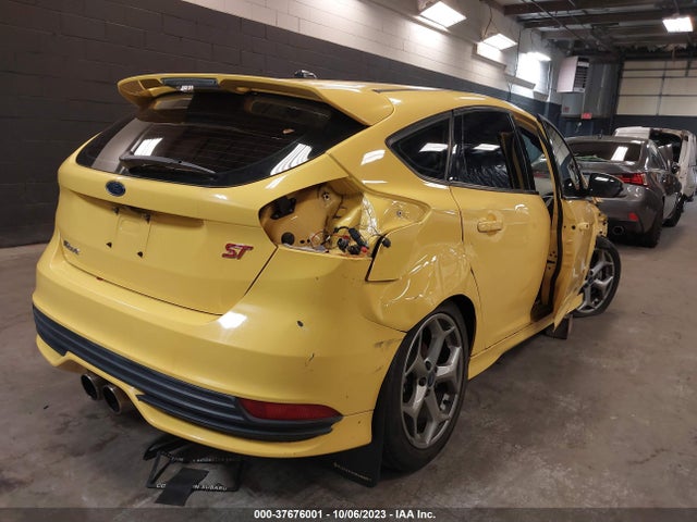 2017 FORD FOCUS ST VIN: 1FADP3L98HL260736