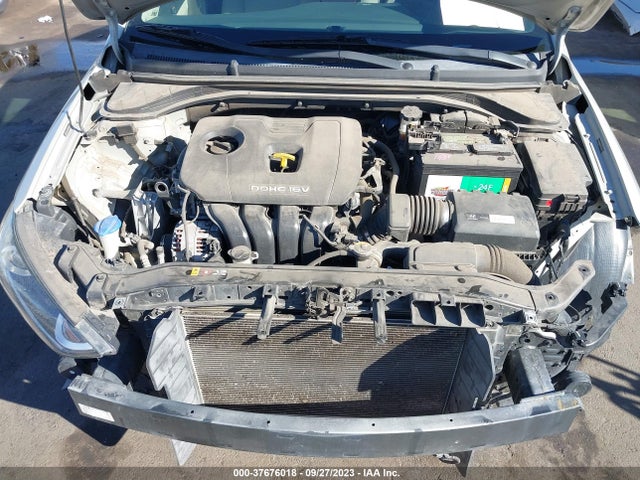 2017 HYUNDAI ELANTRA SE VIN: 5NPD74LF9HH081695