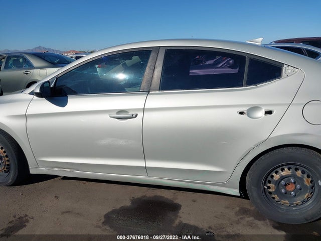 Hyundai ELANTRA SE 2017 5NPD74LF9HH081695 Image 7