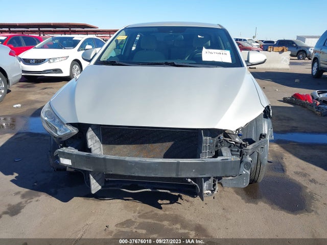 2017 HYUNDAI ELANTRA SE VIN: 5NPD74LF9HH081695
