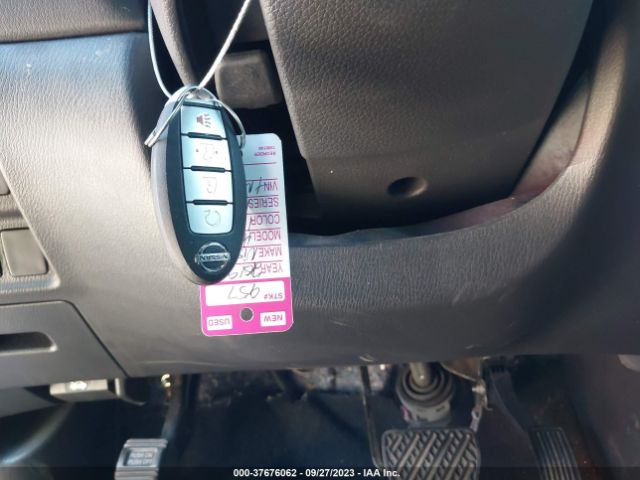 5N1DR2MN7KC631172 Nissan Pathfinder Sv