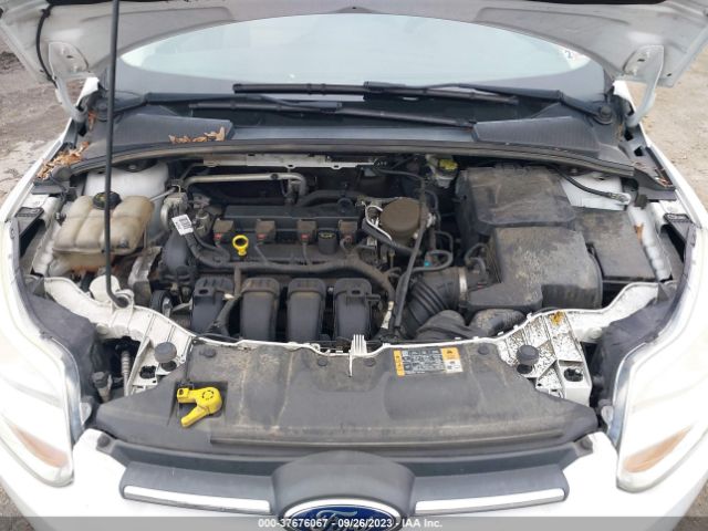 1FADP3F27EL403931 Ford FOCUS SE