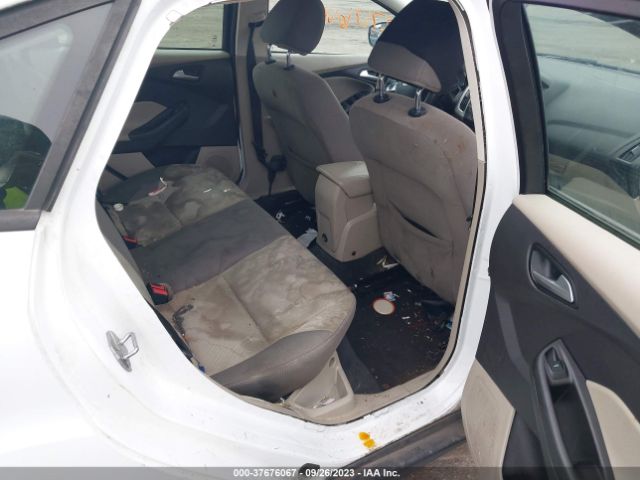 1FADP3F27EL403931 Ford FOCUS SE