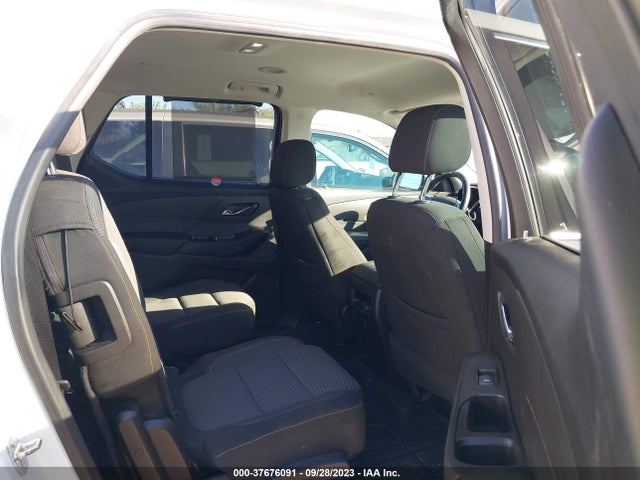 Chevrolet Traverse Lt Cloth 2018 1GNERGKW5JJ159556 Image 8