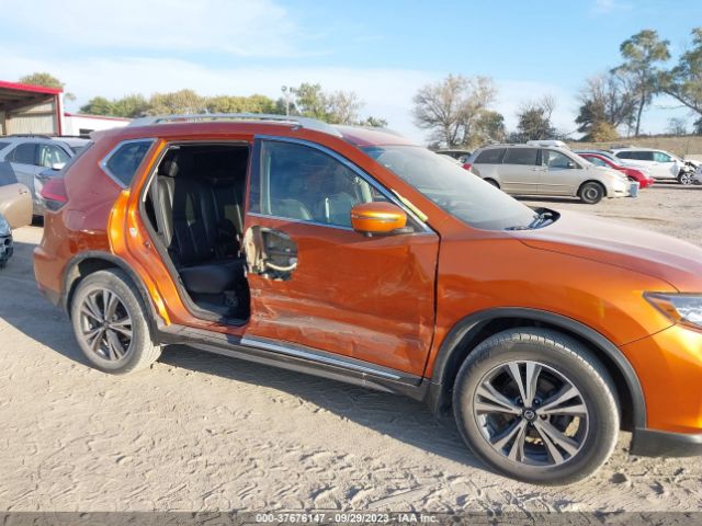 5N1AT2MV9HC857646 Nissan Rogue Sl