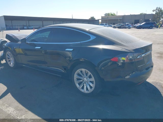 Tesla Model S 75d/100d/p100d 2018 5YJSA1E22JF281534 Image 3