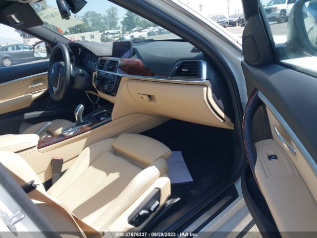 WBA8B9C55JK677394 BMW 3 Series 330i