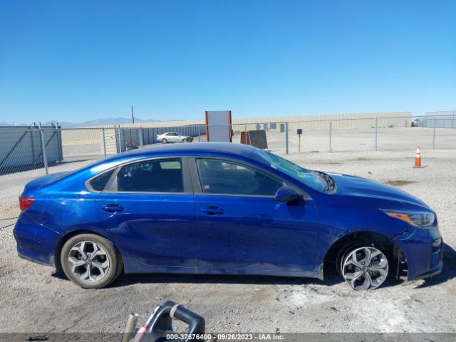 3KPF24AD2KE075807 KIA Forte Lxs